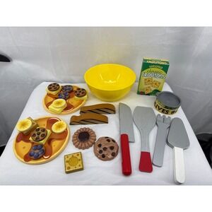 Melissa & Doug Wooden Play Food Pancake & Cookie Baking‎ Set Kids Kitchen Toy